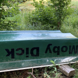 Ein Boot mit dem Namen Moby Dick